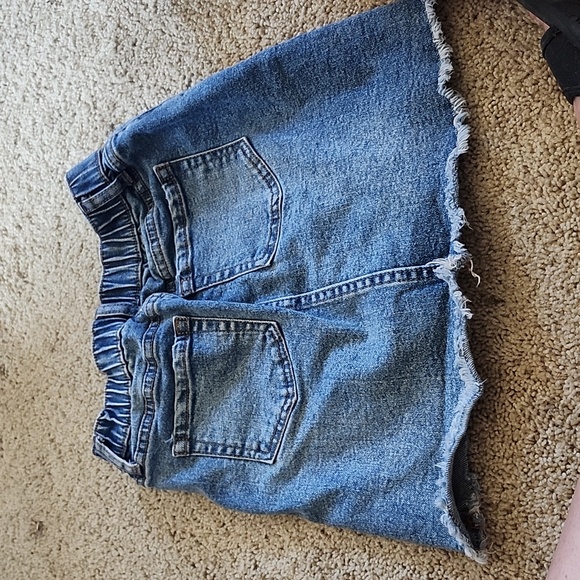 Cat & Jack denim skirt - Picture 3 of 3